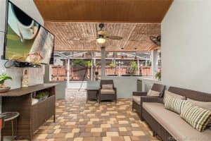 5465 SW 164th Pl, Miami, FL 33185, Sold 10/25/19