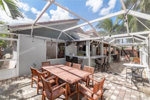 5465 SW 164th Pl, Miami, FL 33185, Sold 10/25/19