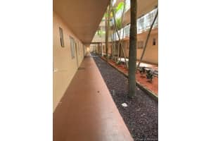 17000 NW 67th Ave, Hialeah, FL 33015, Sold 01/07/20