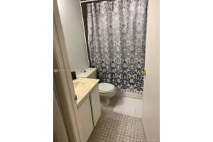 17000 NW 67th Ave, Hialeah, FL 33015, Sold 01/07/20