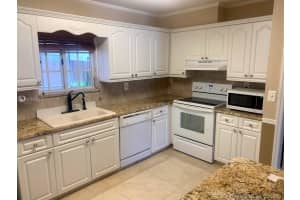 7658 NW 182nd Ln, Hialeah, FL 33015, Sold 10/22/19