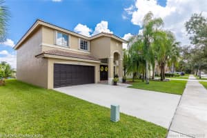 435 SW 205th Ave, Pembroke Pines, FL 33029, Sold 11/12/19