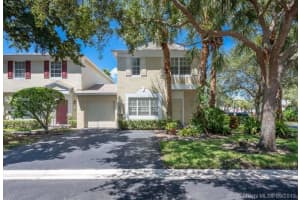 9541 N Vermosa Ln, Tamarac, FL 33321, Sold 10/25/19