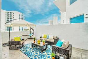 3030 NE 188th St, Aventura, FL 33180, Sold 03/29/21