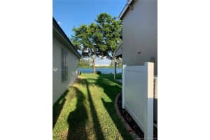 5724 S Plum Bay Pkwy, Tamarac, FL 33321, Sold 11/08/19