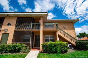 10477 NW 7th St, Pembroke Pines, FL 33026, Sold 12/06/19