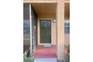 10477 NW 7th St, Pembroke Pines, FL 33026, Sold 12/06/19