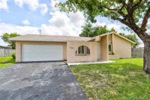 7900 NW 89th Ave, Tamarac, FL 33321, Sold 01/14/20