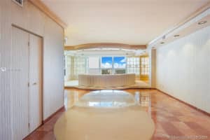 4925 Collins Ave #12f, Miami, FL 33140, Sold 01/18/21
