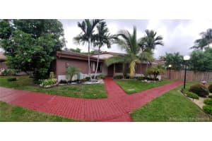 2715 Parkview Dr S, Hallandale Beach, FL 33009, Sold 03/06/20
