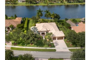 13831 SW 40th St, Davie, FL 33330, Sold 10/29/19