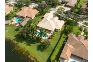 13831 SW 40th St, Davie, FL 33330, Sold 10/29/19