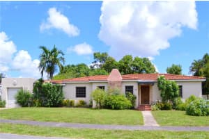 301 Circle Dr, Hialeah, FL 33010, Sold 11/04/19
