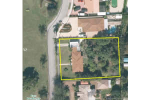 301 Circle Dr, Hialeah, FL 33010, Sold 11/04/19