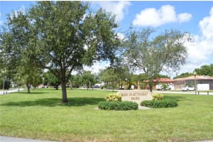 301 Circle Dr, Hialeah, FL 33010, Sold 11/04/19