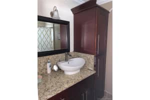 15204 SW 81st Ln, Miami, FL 33193, Sold 11/22/19