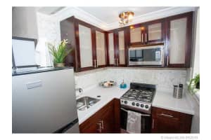 335 Ocean Dr, Miami Beach, FL 33139, Sold 10/01/21