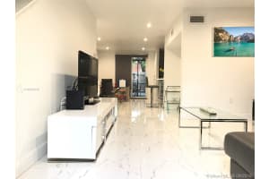 606 NW 107th Ave #5b, Miami, FL 33172, Sold 12/17/19
