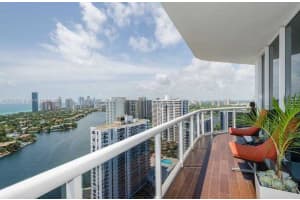 3801 NE 207th St, Miami, FL 33180, - MLS#A10742553