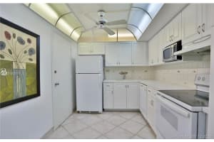 6039 Collins Ave, Miami Beach, FL 33140, Sold 12/30/20