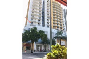 900 SW 8th St #500, Miami, FL 33130, Sold 12/30/19