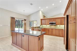 10980 SW 38th Dr, Davie, FL 33328, Sold 11/15/19