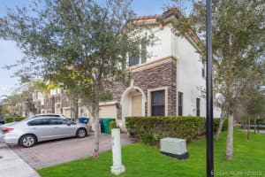 16421 SW 42nd Terrace, Miami, FL 33185, Sold 04/02/20
