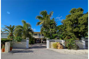 305 St Thomas Ave, Key Largo, FL 33037, Sold 01/15/21