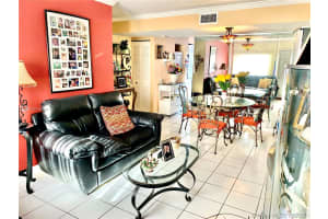 15250 SW 80th St, Miami, FL 33193, Sold 02/06/20