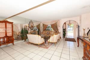 803 NE 27th Ave, Hallandale Beach, FL 33009, Sold 04/03/20