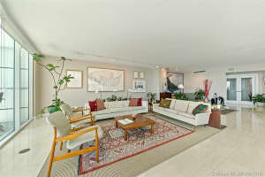 Add Building Entrance, 2127 Brickell Ave, Miami, FL 33129, Sold 09/24/19