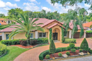 15512 NW 82nd Pl, Miami Lakes, FL 33016, Sold 12/17/19