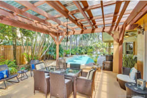 15512 NW 82nd Pl, Miami Lakes, FL 33016, Sold 12/17/19