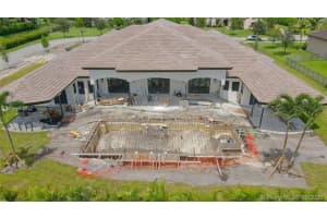 10550 N Camelot Cir, Davie, FL 33328, Sold 05/06/21