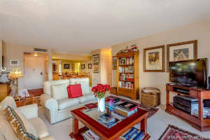 1121 Crandon Blvd APT F204, Key Biscayne, FL 33149, Sold 01/08/20