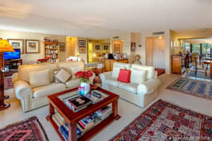 1121 Crandon Blvd APT F204, Key Biscayne, FL 33149, Sold 01/08/20