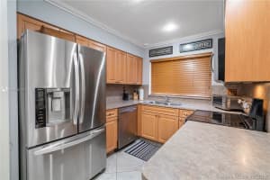 6524 Kendale Lakes Dr, Miami, FL 33183, Sold 05/29/20