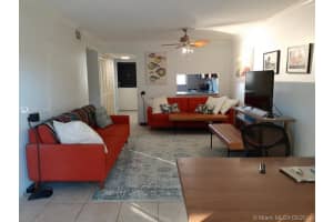 330 W Park Dr, Miami, FL 33172, Sold 10/25/19