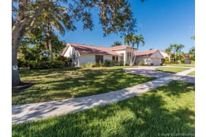 19410 NW 5th St, Pembroke Pines, FL 33029, Sold 11/01/19