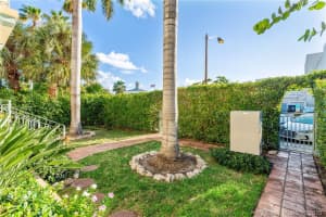 1242 Drexel Ave, Miami Beach, FL 33139, Sold 02/28/20