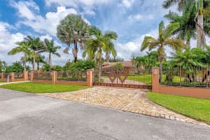 4001 SW 139th Ave, Miramar, FL 33027, Sold 11/06/20