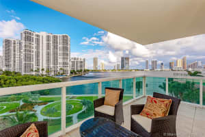 3370 Hidden Bay Dr, Aventura, FL 33180, Sold 09/02/20
