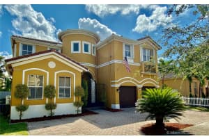 8934 NW 178th Ln, Miami Lakes, FL 33018, Sold 04/16/20