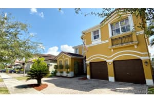 8934 NW 178th Ln, Miami Lakes, FL 33018, Sold 04/16/20
