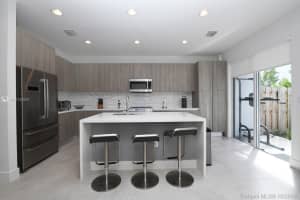 10240 NW 72nd Ter, Doral, FL 33178, Sold 11/27/19