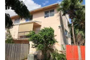 312 SW 82nd Cir Ln, Miami, FL 33193, Sold 01/08/20