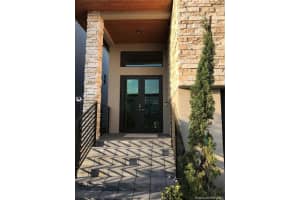 10379 NW 77th St, Doral, FL 33178, Sold 07/01/20