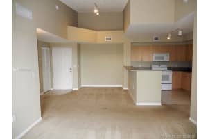 7910 N Nob Hill Rd, Tamarac, FL 33321, Sold 10/30/19