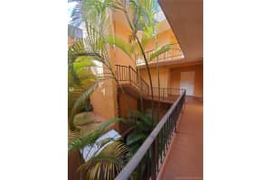 9423 SW 76th St APT W23, Miami, FL 33173, Sold 03/23/20