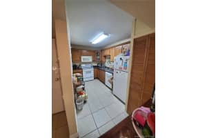 9423 SW 76th St APT W23, Miami, FL 33173, Sold 03/23/20